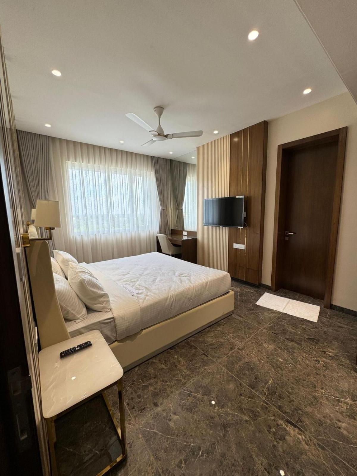 Hotel Carnival Parbhani Exterior foto